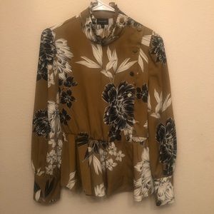 WHO WHAT WEAR Floral Blouse